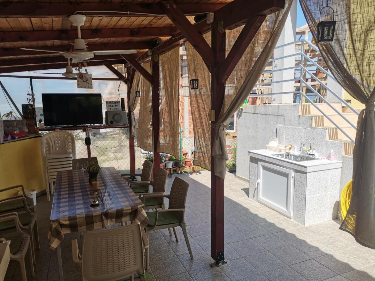 Apartments Maja Стар Дойран Екстериор снимка