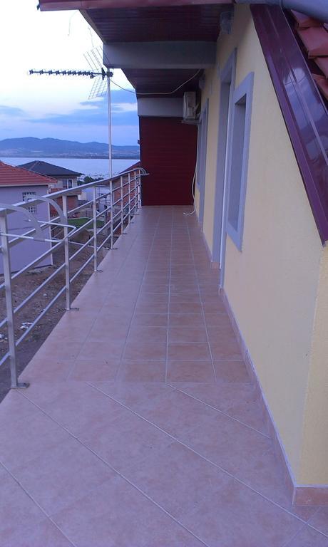 Apartments Maja Стар Дойран Стая снимка