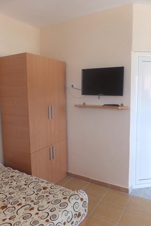 Apartments Maja Стар Дойран Стая снимка