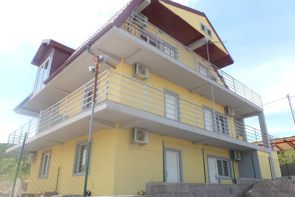 Apartments Maja Стар Дойран Стая снимка